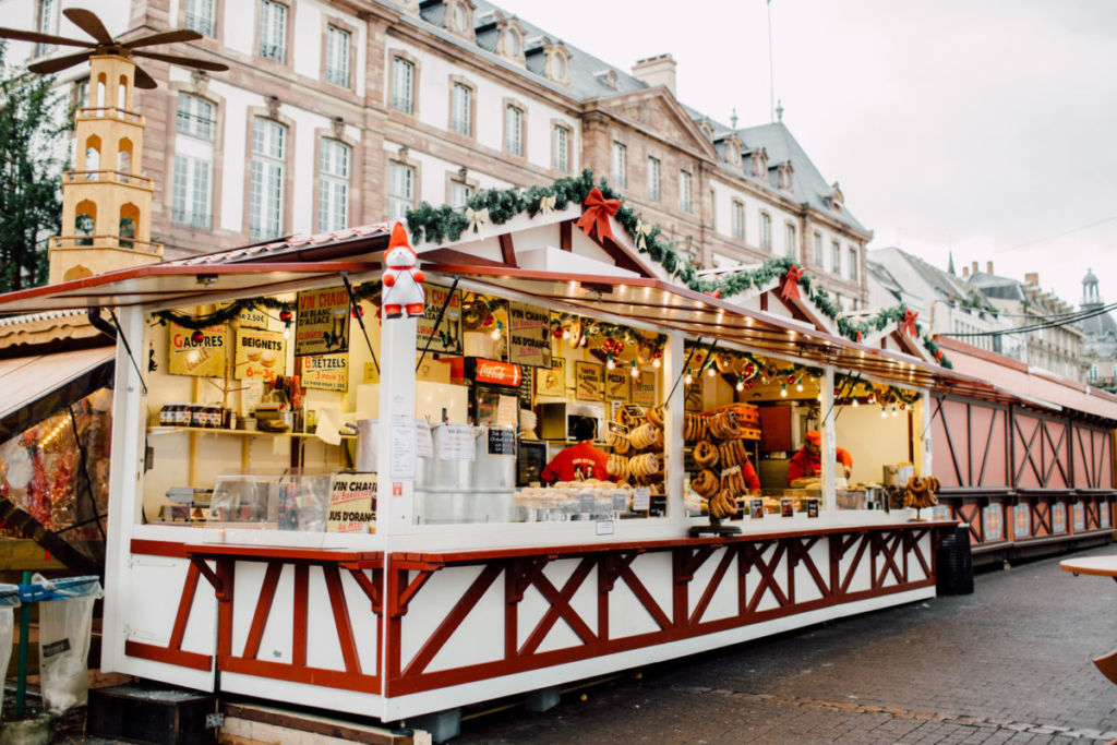 Focus sur les chalets de Noël / vente personnalisés - Rustyle